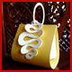 bolso en tela amarillo claro, exterior curvado, asa en marfil liso, asa-pulsera mvil